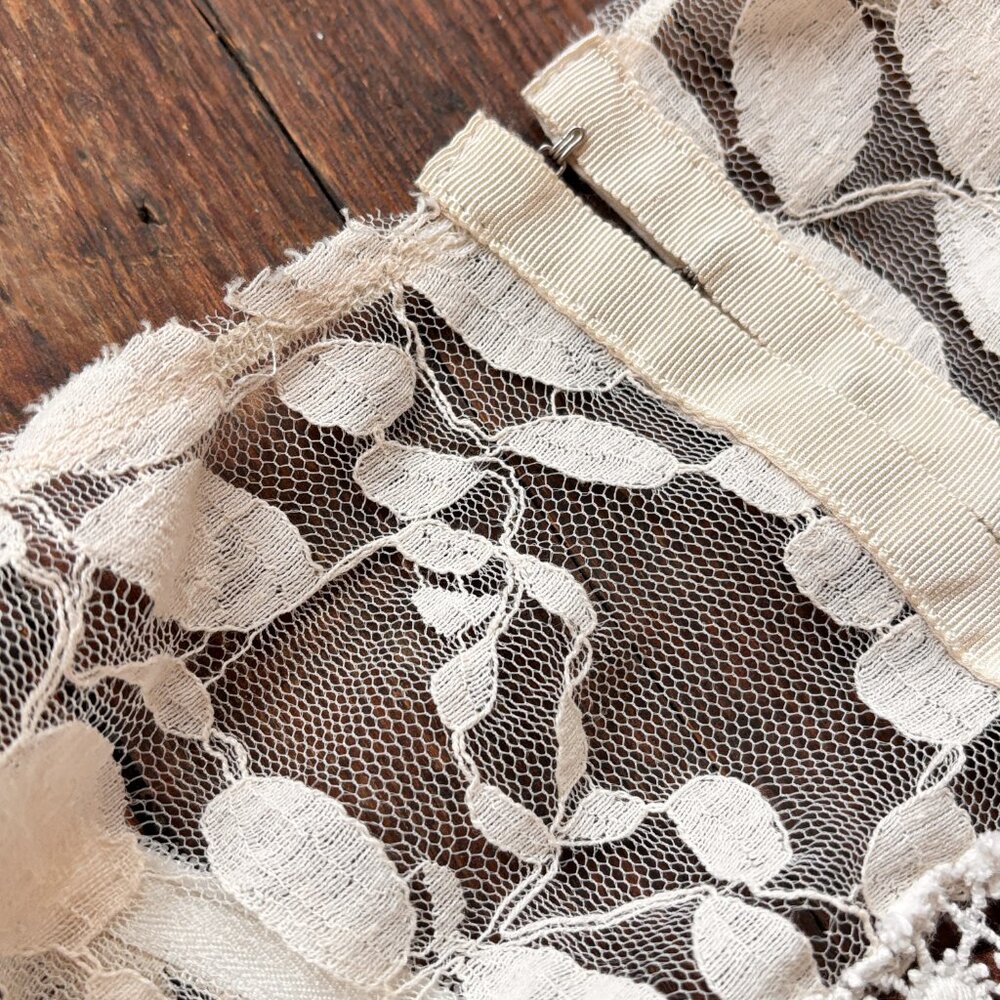 Pristine Vintage Embroidered and Lace White Mini Dress Small - Picture 4 of 13
